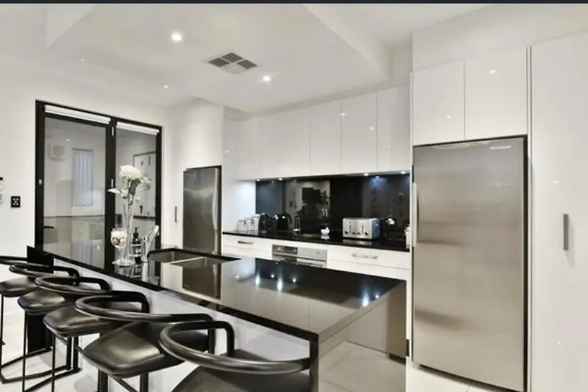 Spectacular Luxury Home Glenelg Holiday home